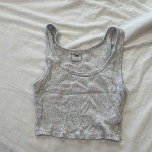COPY - aritzia tna tank top, xs